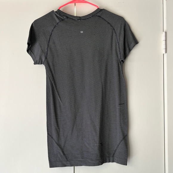 Lululemon Swiftly Tech - Picture 3 of 4